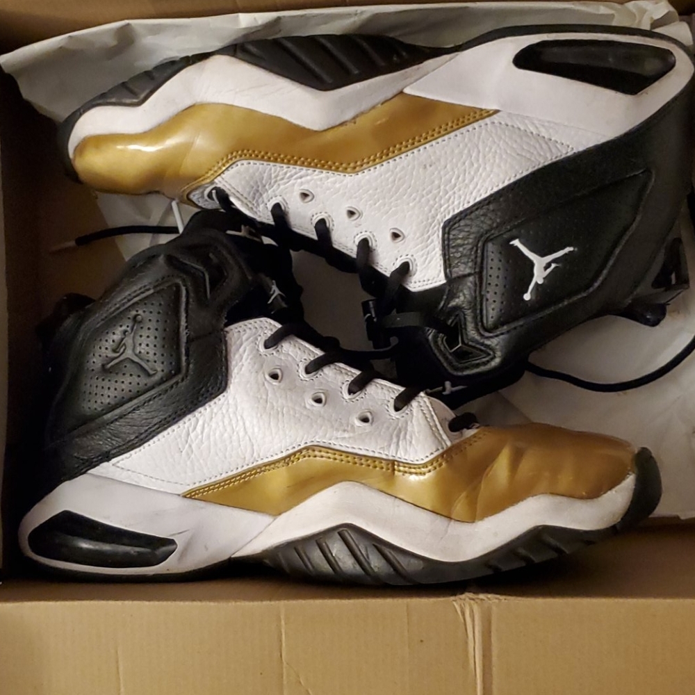 Jordan's are in perfect condition but I am running